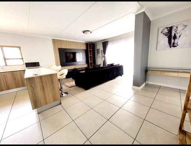 2 BEDROOM PROPERTY TO RENT IN LINBRO PARK